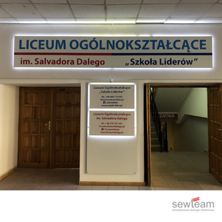 Tablice informacyjne