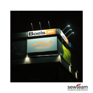 Boles Rental Centrala Warszawa noc